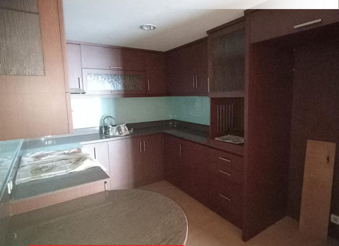 Kondisi Semi Furnished 2 Bed Mid Floor di Taman Anggrek Condominium