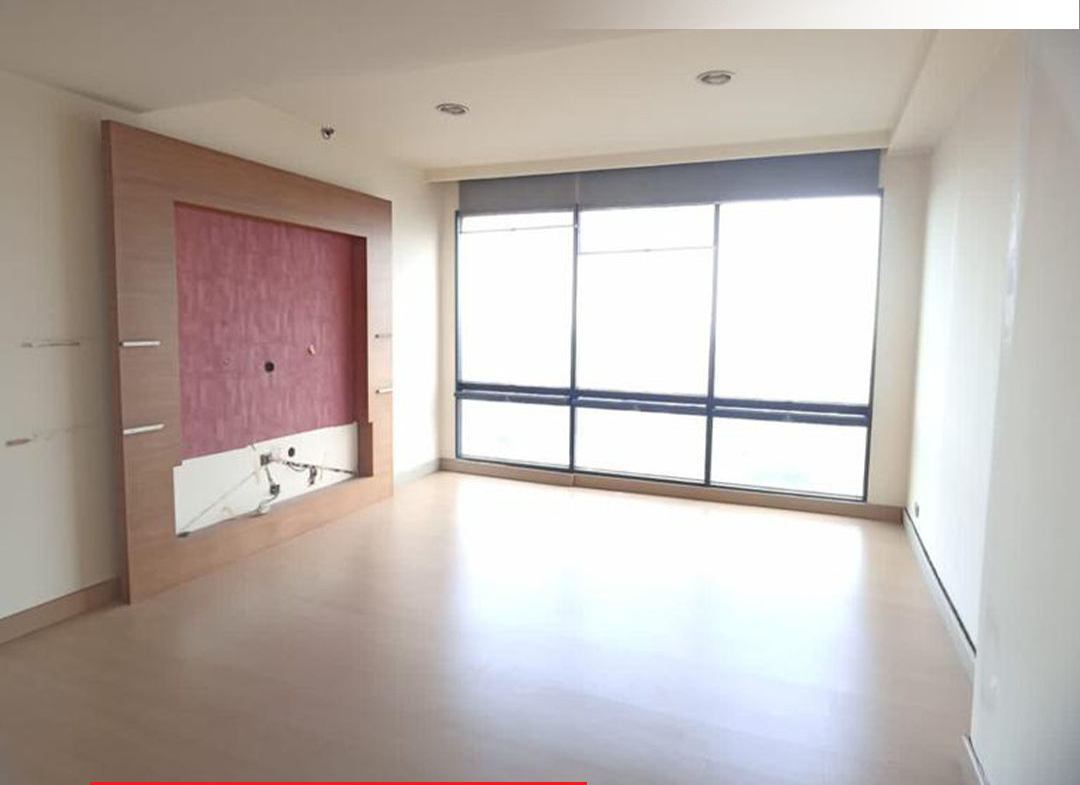 Kondisi Semi Furnished 2 Bed Mid Floor di Taman Anggrek Condominium