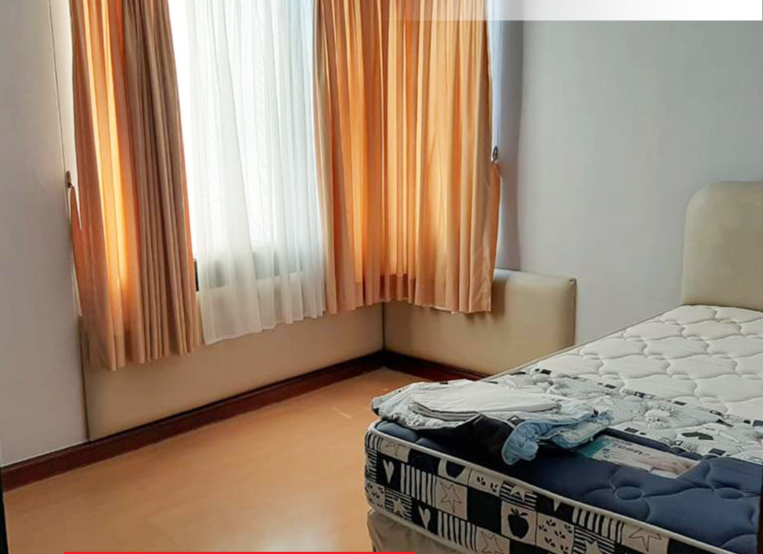 Fully Furnished Taman Anggrek Condominium 2 Bed, High Floor, West View