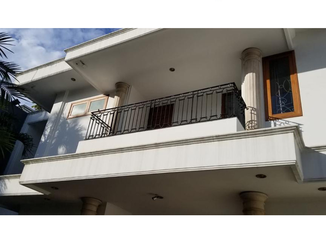 Rumah 2 Lantai di Jl. Lombok, Menteng, Jakarta Pusat