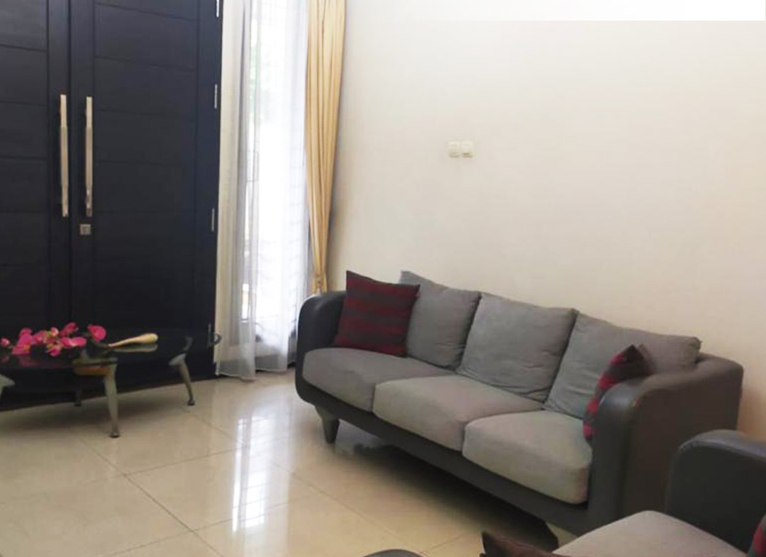 Rumah di Jl. Puri Indah Raya, Kembangan, Jakarta Barat