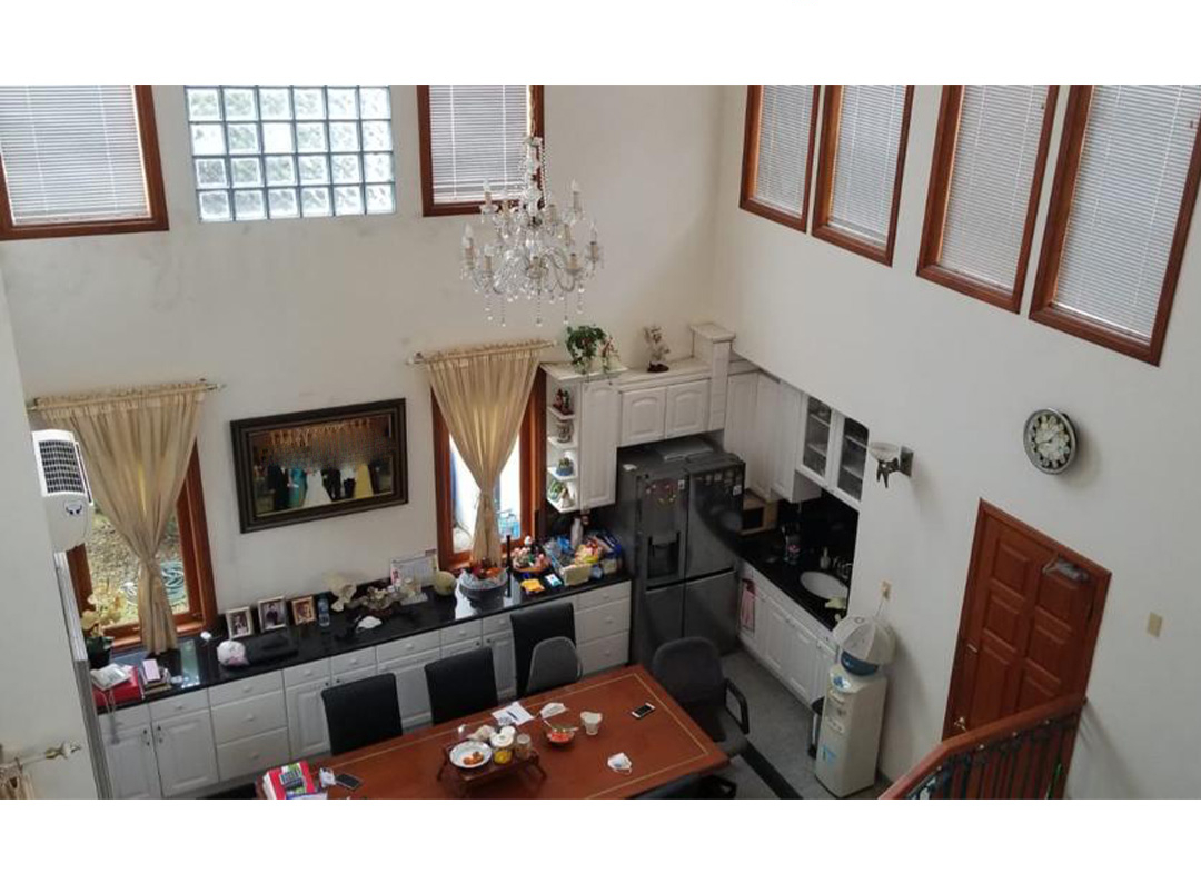 Rumah 2 Lantai di Jl. Lombok, Menteng, Jakarta Pusat