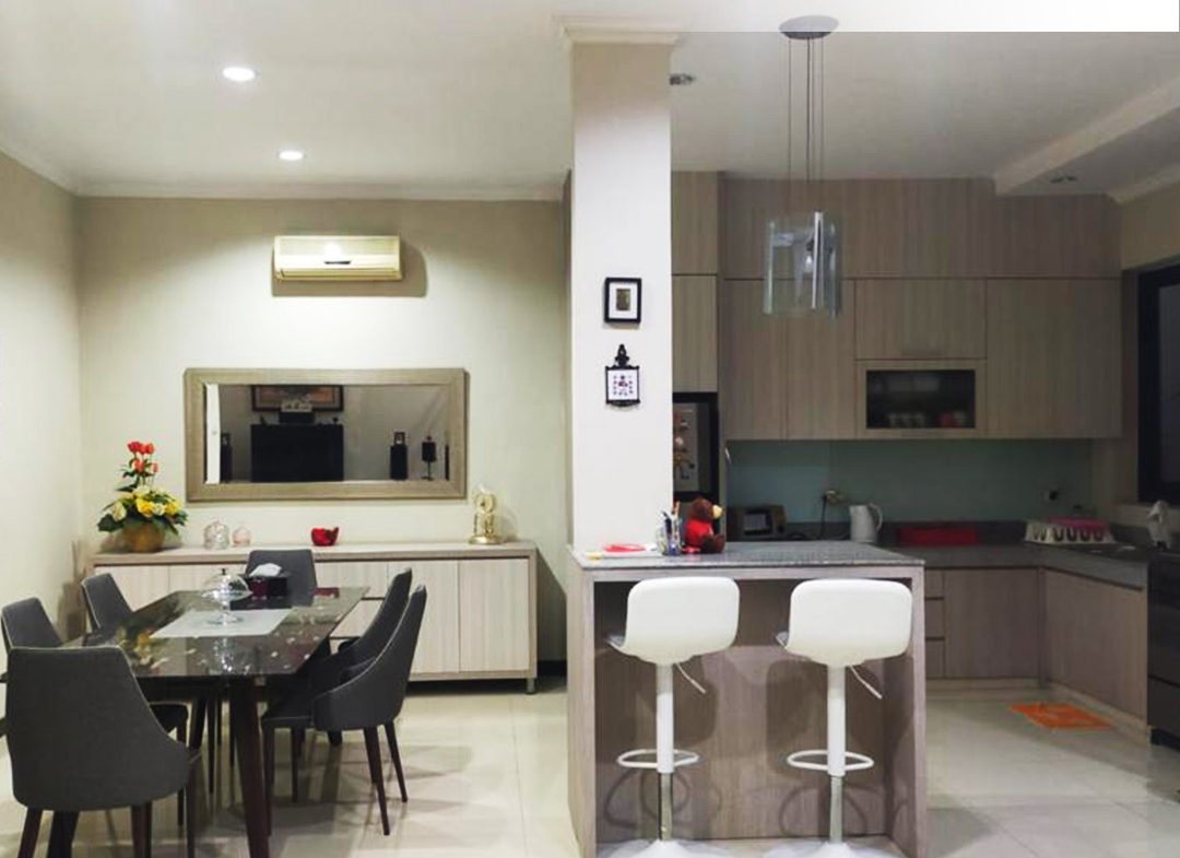 Rumah di Jl. Puri Indah Raya, Kembangan, Jakarta Barat