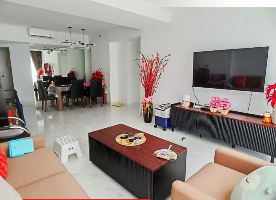 Fully Furnished Bagus 2 Bed, Low Floor at Taman Anggrek Condominium