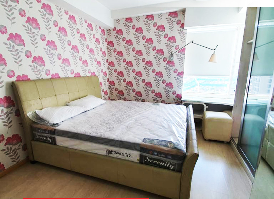 Fully Furnished 2 Bed, Pool View, Low Floor, Taman Anggrek Condominium
