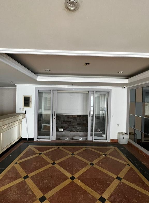 3 bed combine unit – middle floor – total renovation