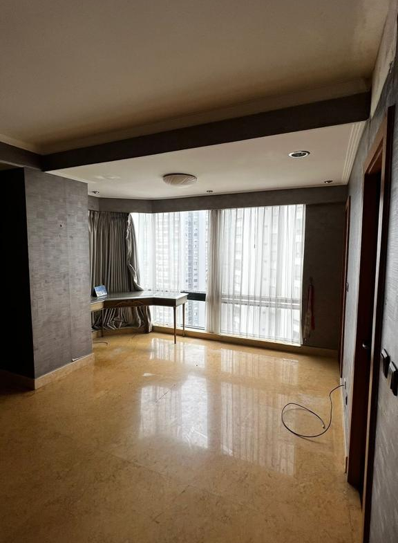 3 bed combine unit – middle floor – total renovation