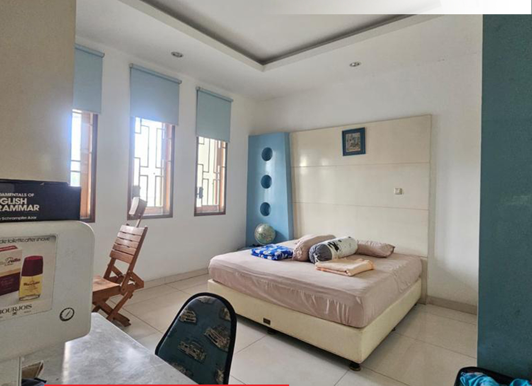 Intercon Rumah Mewah 3 Lantai Taman Kebon Jeruk, Jakarta Barat