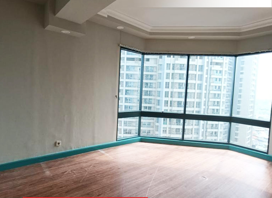 Semi Furnished 2 Bedroom, Low Floor, Taman Anggrek Condominium