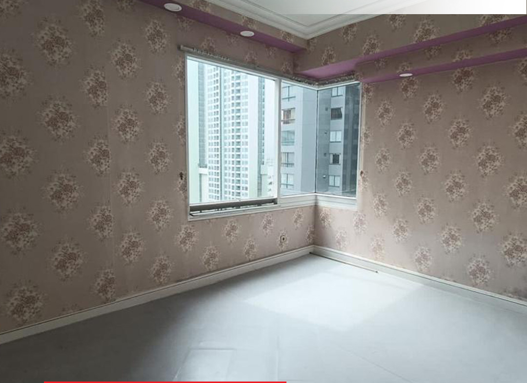 Semi Furnished 2 Bedroom, Low Floor, Taman Anggrek Condominium