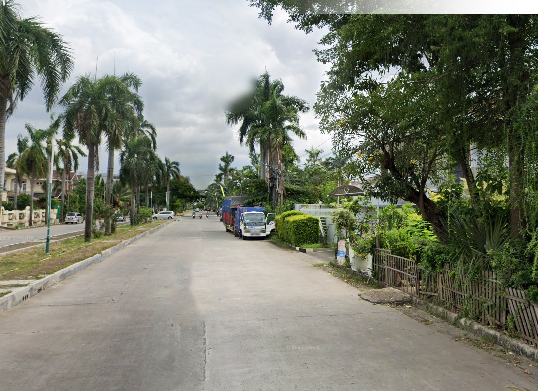 Lahan Cantik di Green Garden, Kebon Jeruk, Jakarta Barat