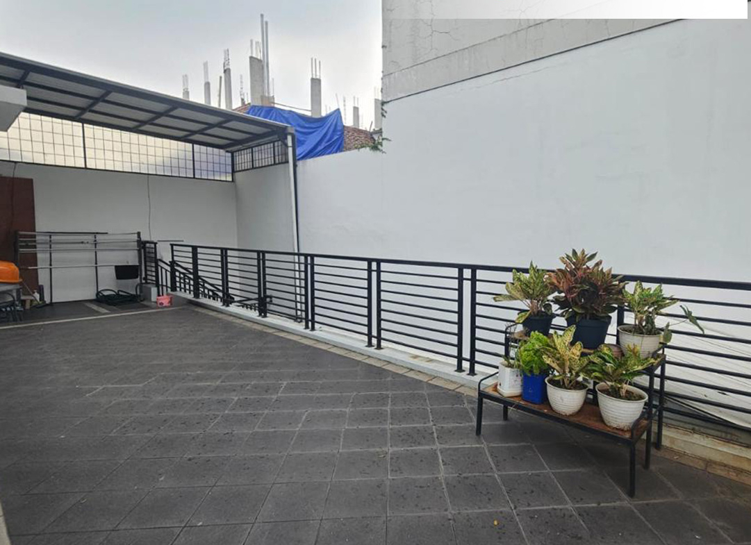 Rumah Hook Mewah di PHG Aquamarine Gading Serpong, Tangerang