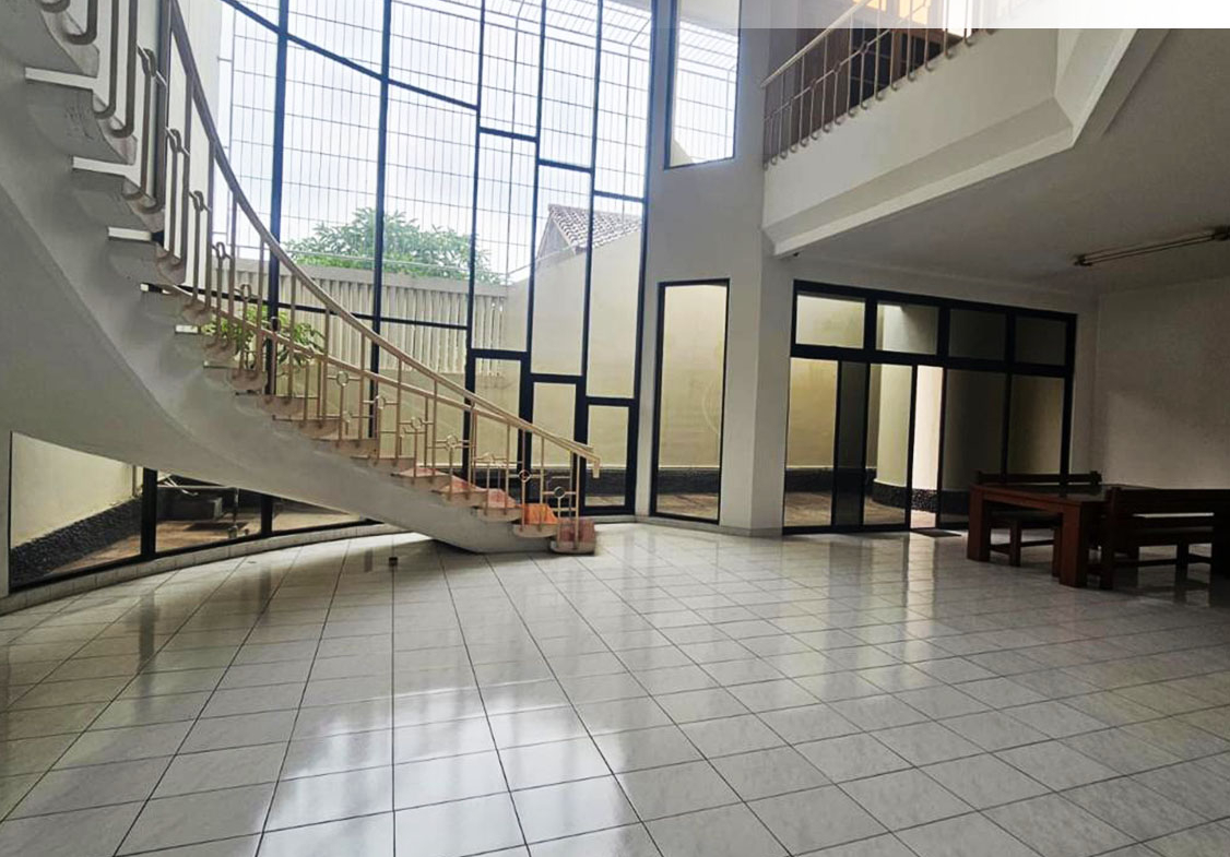 Rumah 2 Lantai Jl. Kedoya Angsana Raya, Kebon Jeruk, Jakarta Barat