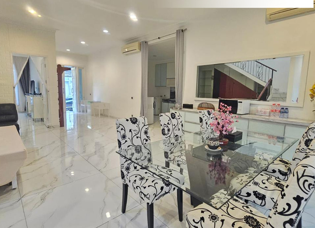 Rumah Hook Mewah di PHG Aquamarine Gading Serpong, Tangerang
