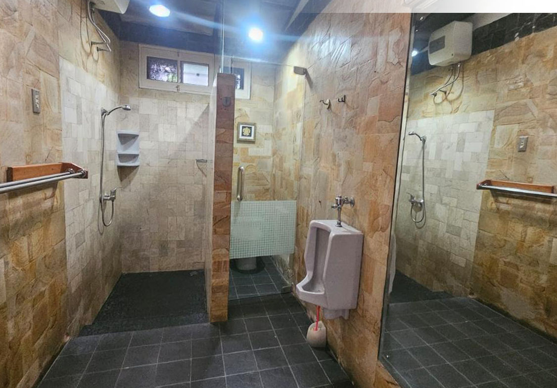 Rumah 2 Lantai Jl. Kedoya Angsana Raya, Kebon Jeruk, Jakarta Barat
