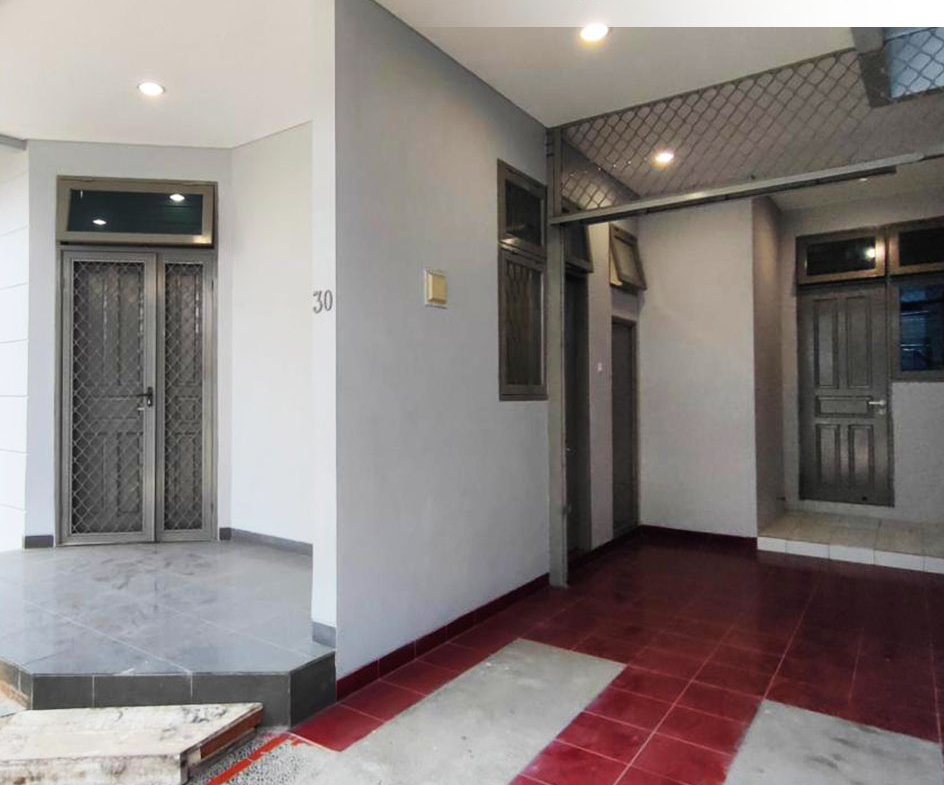 Rumah 2 Lantai Jalan Gelong Baru, Grogol Petamburan, Jakarta Barat