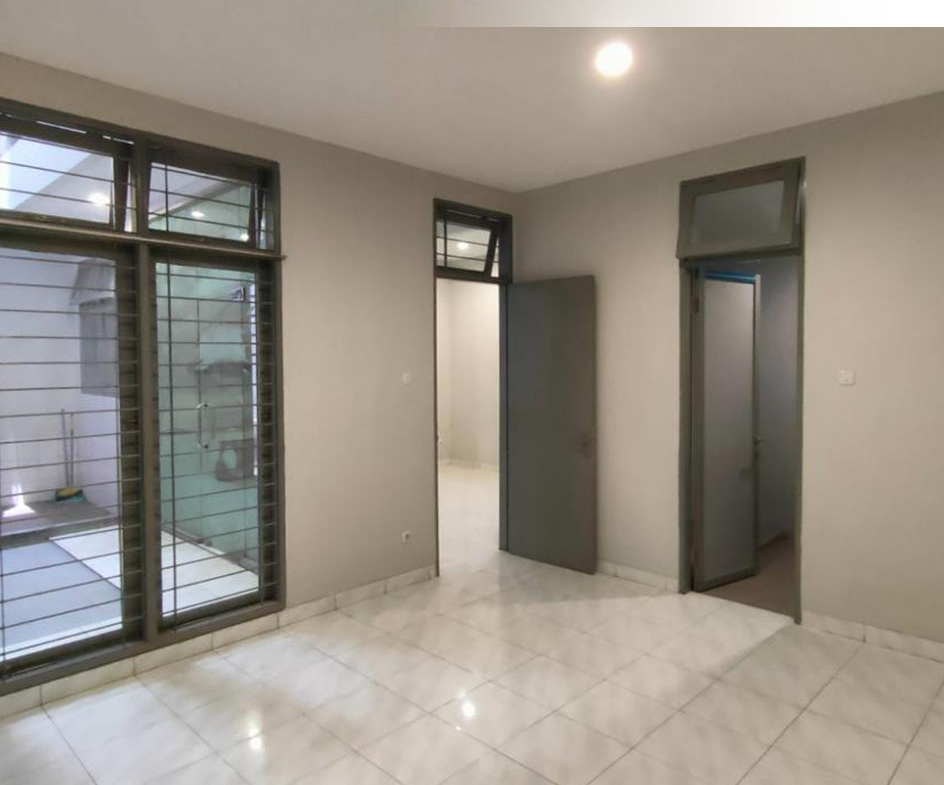 Rumah 2 Lantai Jalan Gelong Baru, Grogol Petamburan, Jakarta Barat