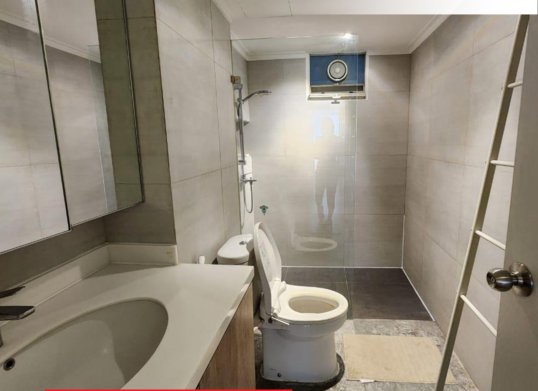 Taman Anggrek Condominium Good Condition Fully Furnished 3 Bed, Middle Floor