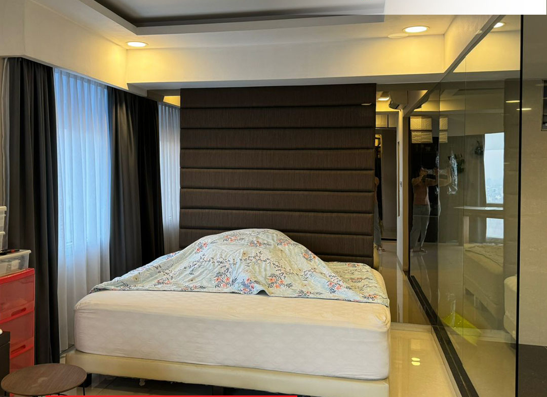 Sangat Luas 264 sqm, 4 Bedrooms, Semi Furnished, High Floor