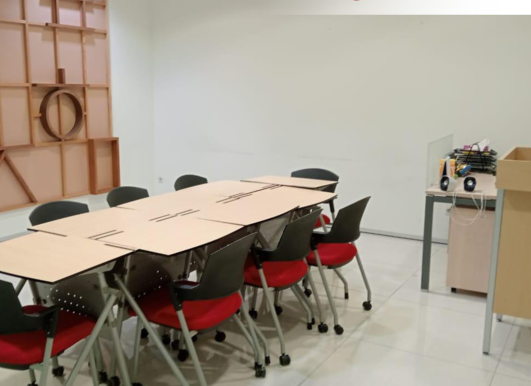 Disewa Office Space 280ribu permeter di APL Tower Central Park, Jakarta Barat