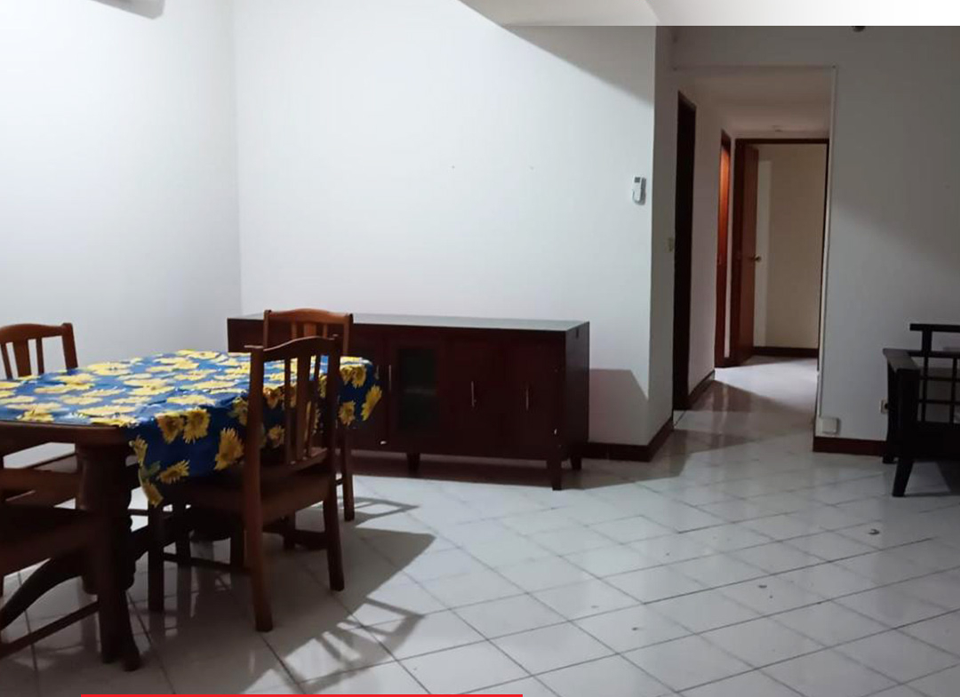 Fully Furnished 3 Bedrooms, Low Floor di Taman Anggrek Condominium