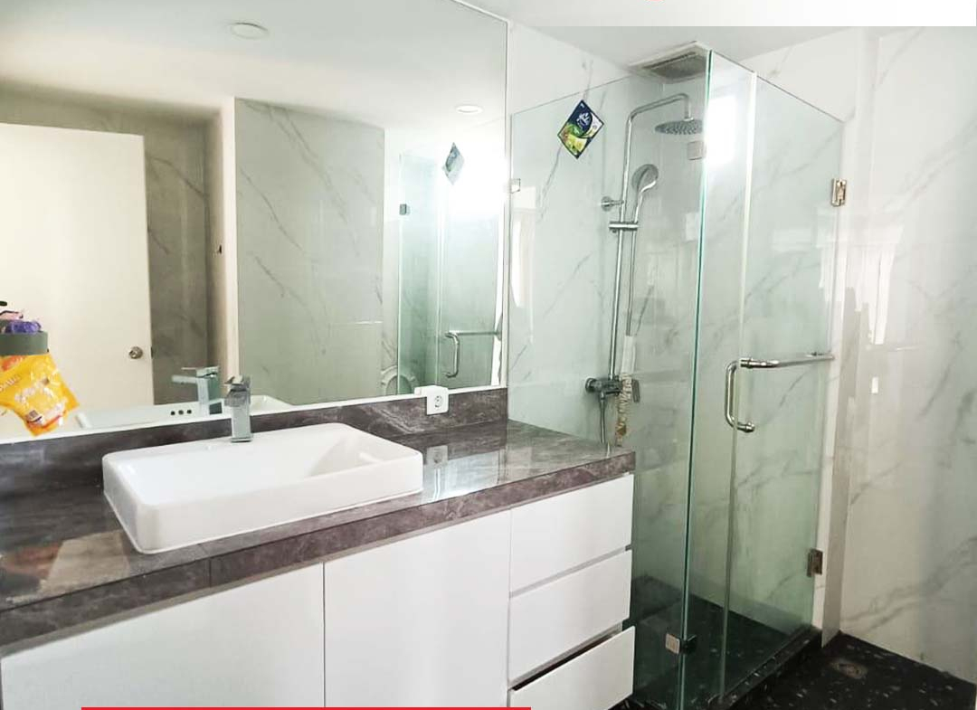 Fully Furnished 3 Bedroom 146sqm, Pool View, Taman Anggrek Condominium