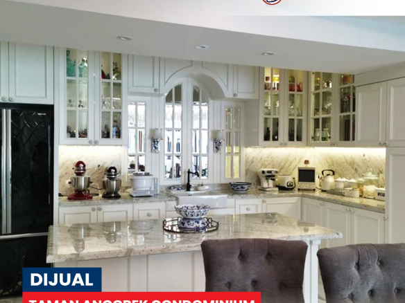 Luxurious Unit, Taman Anggrek Condominium Fully Furnished, 3 Bedroom