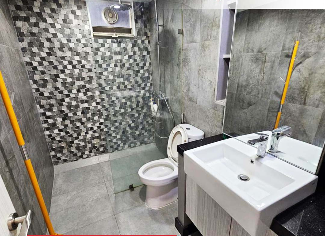 Good Condition, Taman Anggrek Condominium Fully Furnished 2 Bedroom, Middle Floor