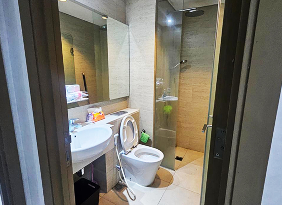 Dijual Taman Anggrek Residences, Fully Furnished, 2 Bedroom, Middle Floor