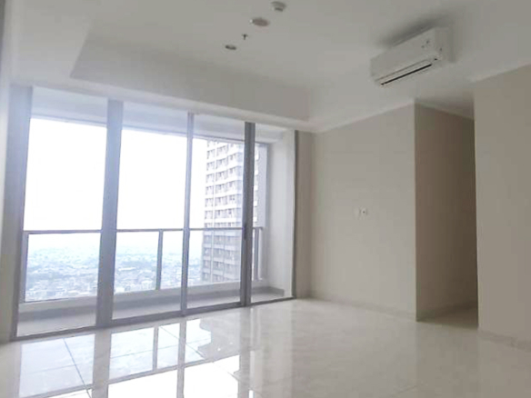 Dijual Taman Anggrek Residences, Semi Furnished 3 Bedroom, Pool View