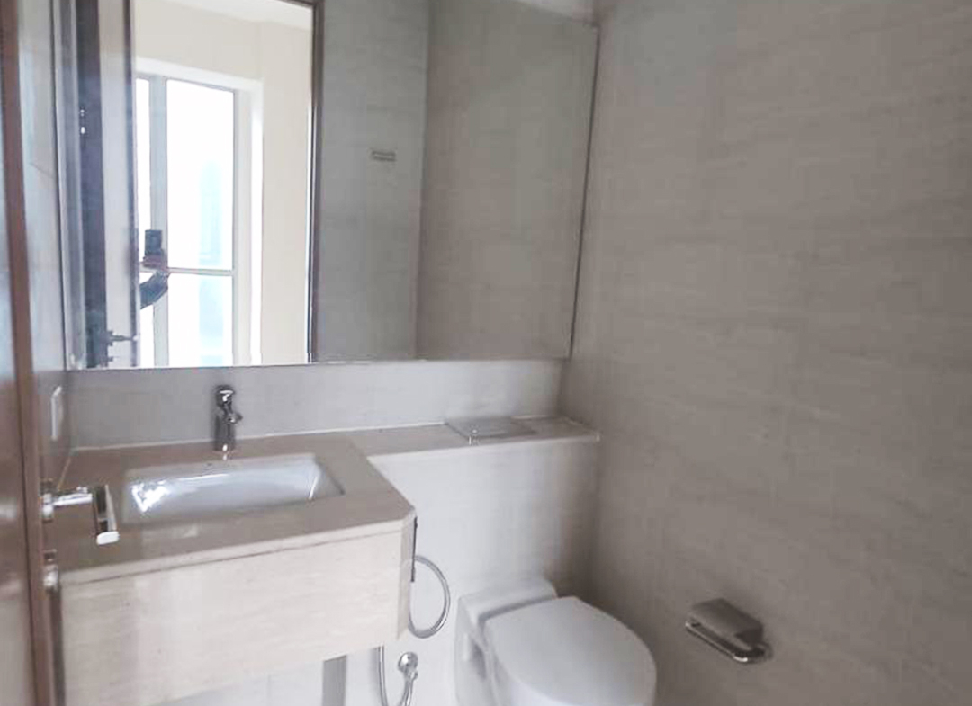 Dijual Taman Anggrek Residences, Semi Furnished 3 Bedroom, Pool View