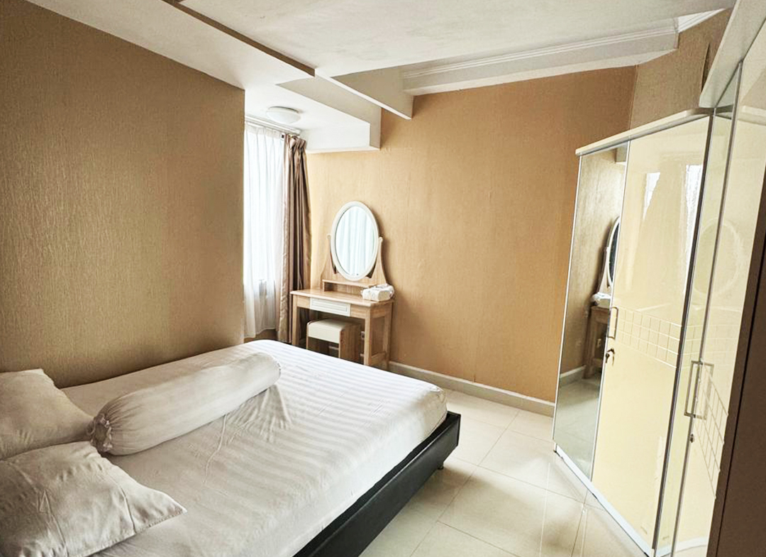 Disewa Fully Furnished, Taman Anggrek Condominium 2 Bed, Middle Floor