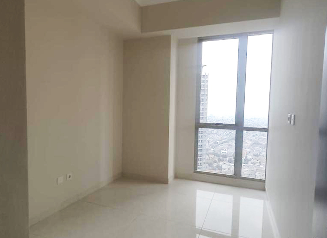 Dijual Taman Anggrek Residences, Semi Furnished 3 Bedroom, Pool View