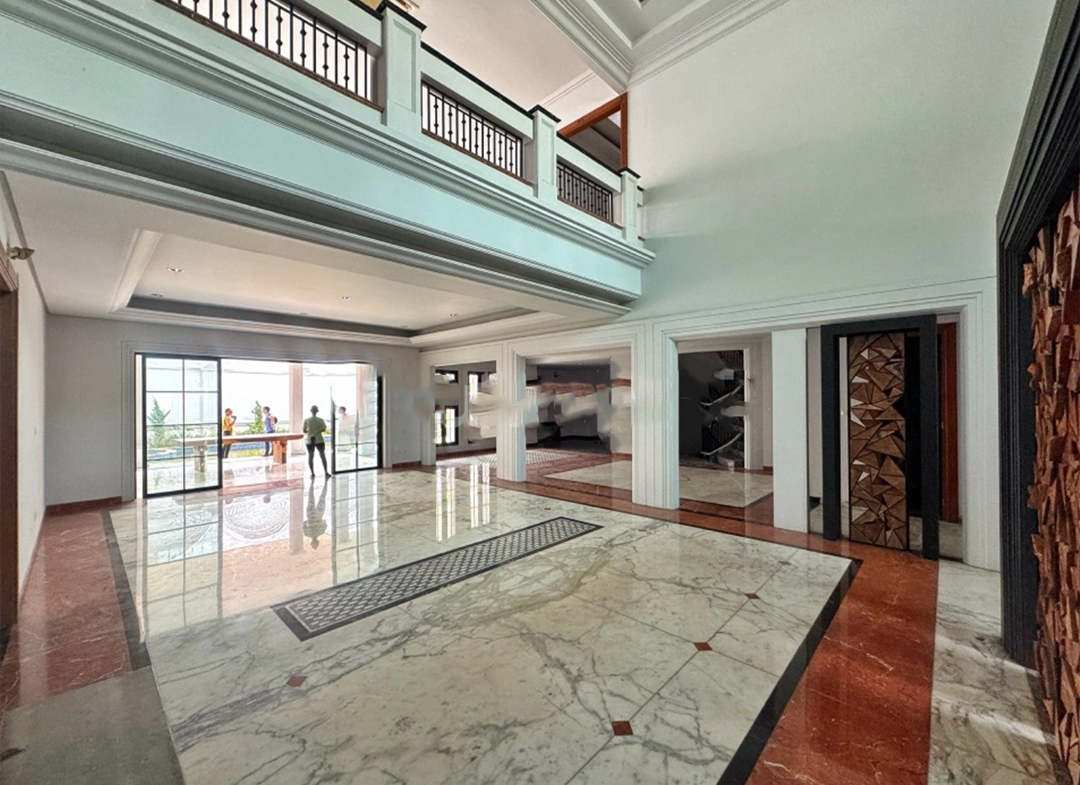 Rumah Mewah Jl. Taman Metro Alam, Pondok Indah, Jakarta Selatan