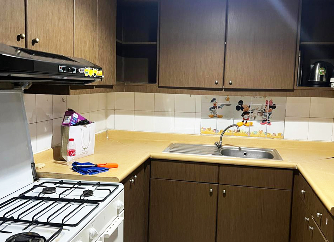 Fully Furnished 2 Bedroom, Taman Anggrek Condominium, Lantai Tengah