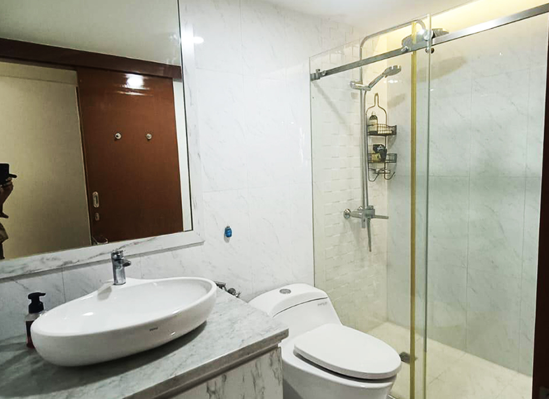 Fully Furnished Taman Anggrek Condominium 2 Bedroom, Low Floor, City View