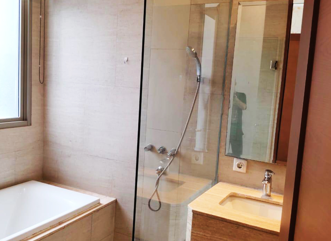 Sale Fully Furnished, Taman Anggrek Residences, 3 Bed, View West Mark