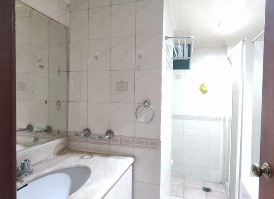 Dijual Cepat!! Taman Anggrek Condominium 6 Bedroom, Semi Furnished, Low Floor