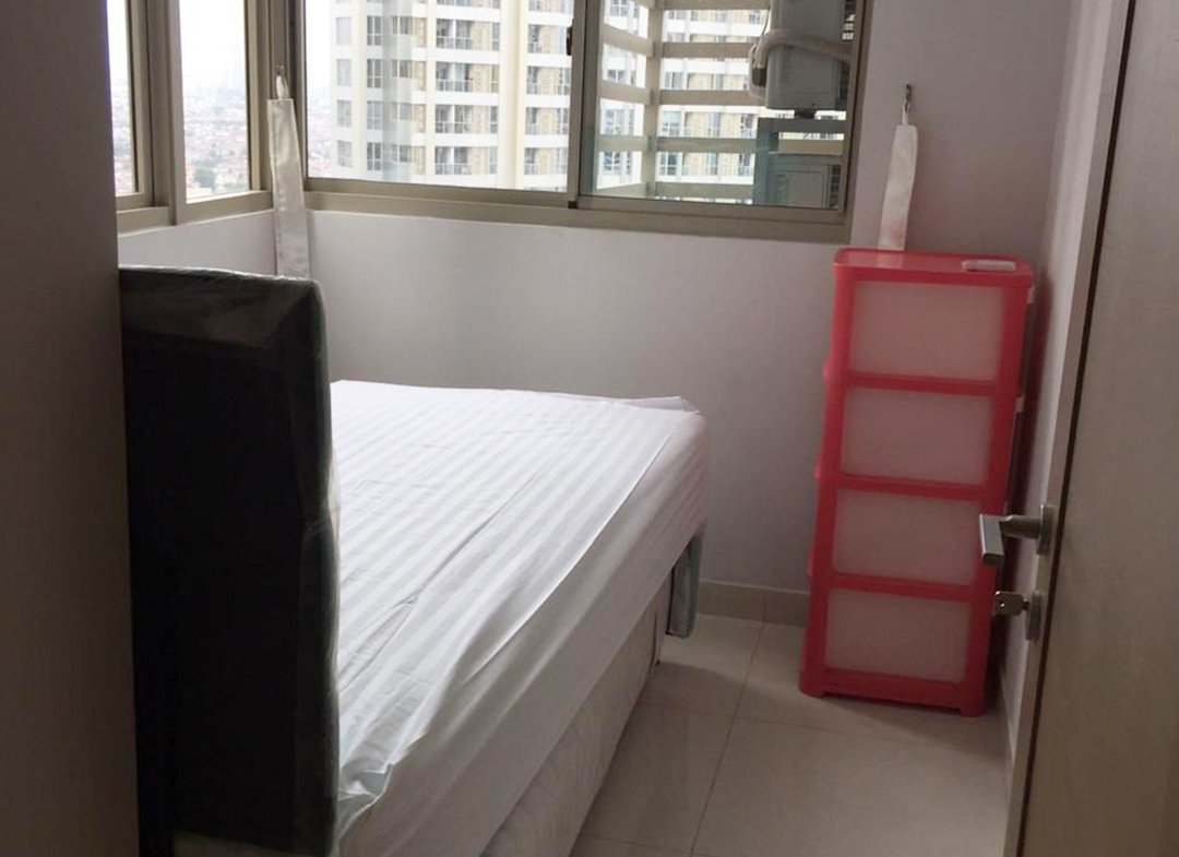 Rent Fully Furnished 2 Bedroom, High Floor, Pool View at Taman Anggrek Residences