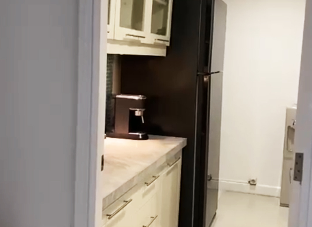 Fully Furnished 3 Bedroom, Lantai Bawah, Taman Anggrek Condominium