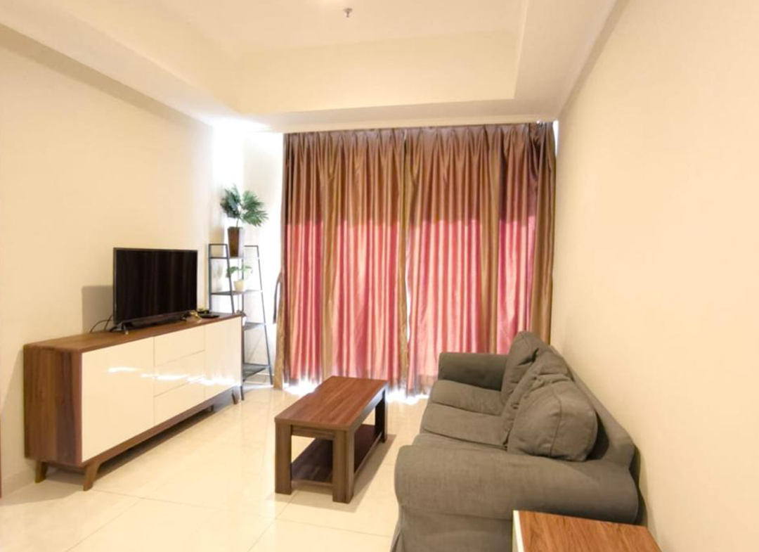 Sewa Fully Furnished Taman Anggrek Residences 2 Bed + 1, 99sqm = 135juta/tahun, Low Floor, Pool View