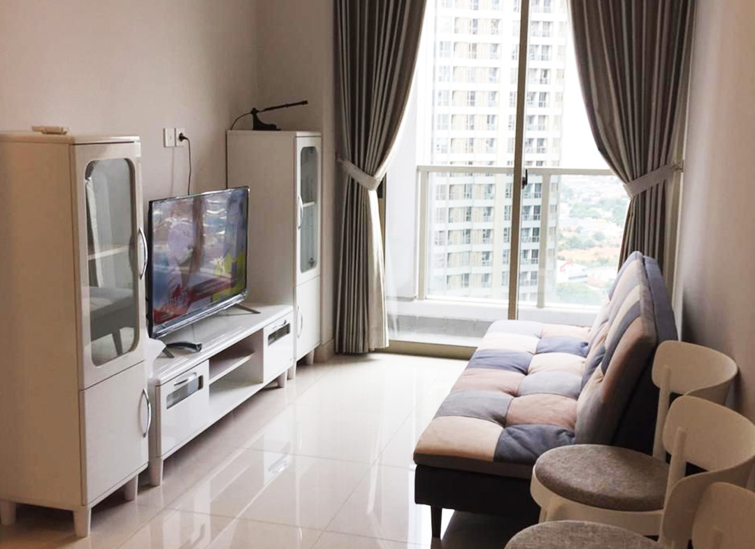 Rent Fully Furnished 2 Bedroom, High Floor, Pool View at Taman Anggrek Residences