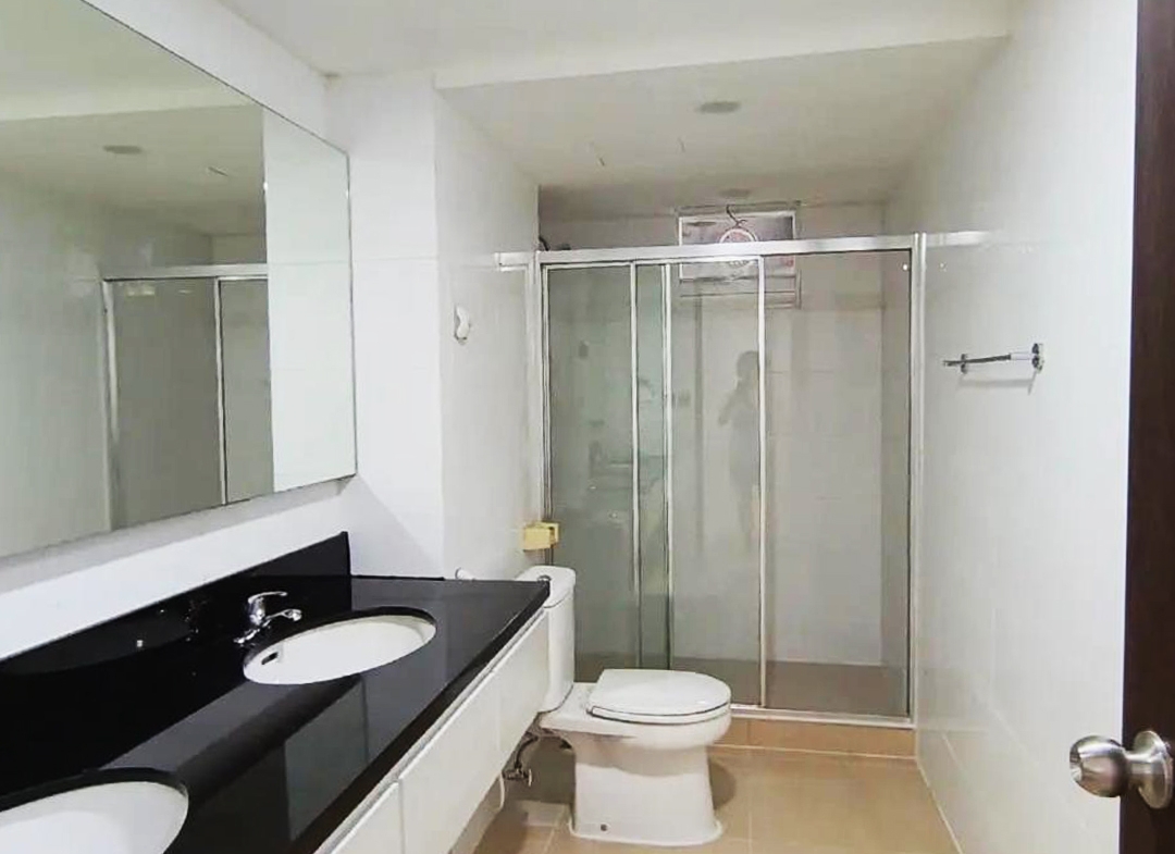 Good Condition! 3 Bedroom, Fully Furnished, Taman Anggrek Condominium