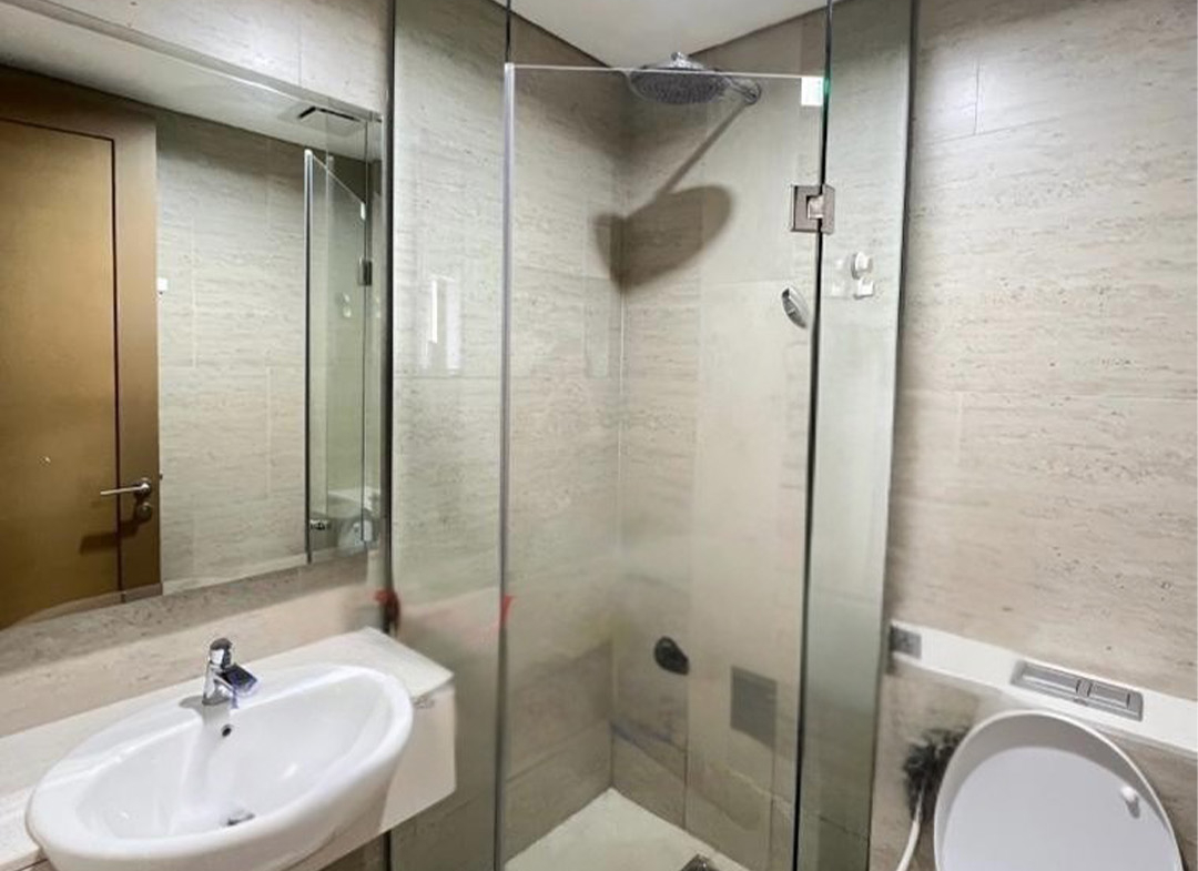 Fully Furnished 1 Bedroom 38sqm, Pool View, Taman Anggrek Residences