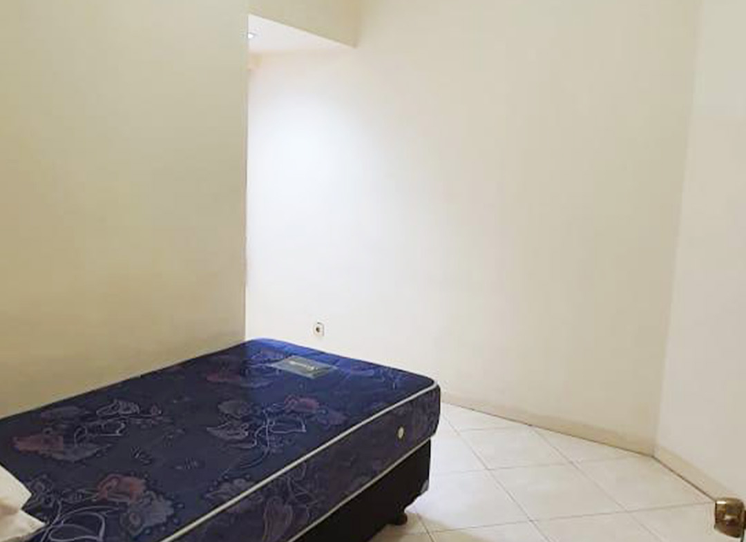 Taman Anggrek Condominium 88m2 Fully Furnished, 2 Bedroom, Middle Floor