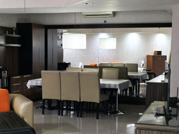 Disewa Taman Anggrek Condominium, Fully Furnished 3 Bedrooms, Middle Floor