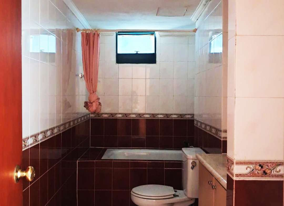 Semi Furnished, 3 Bedrooms, High Floor, Taman Anggrek Condominium