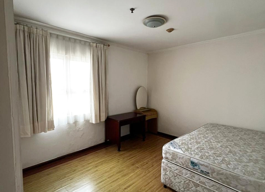 Dijual Apartemen Kedoya Elok 3 Bedroom, Fully Furnished, Jakarta Barat