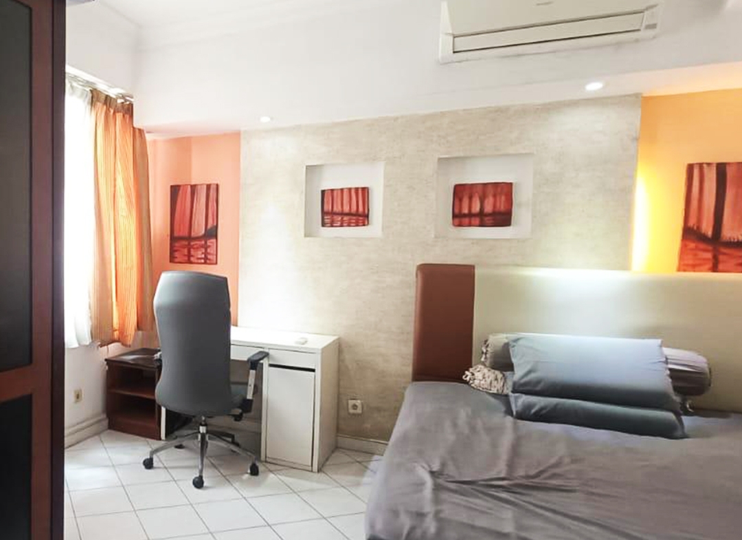Disewa Fully Furnished 3 Bedroom, Middle Floor, Taman Anggrek Condominium