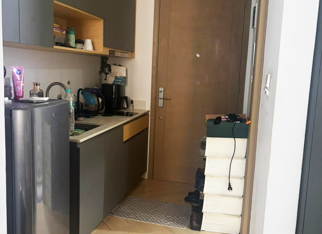 Dijual 650juta 1 Bed tipe Studio, Semi Furnished, Taman Anggrek Residences